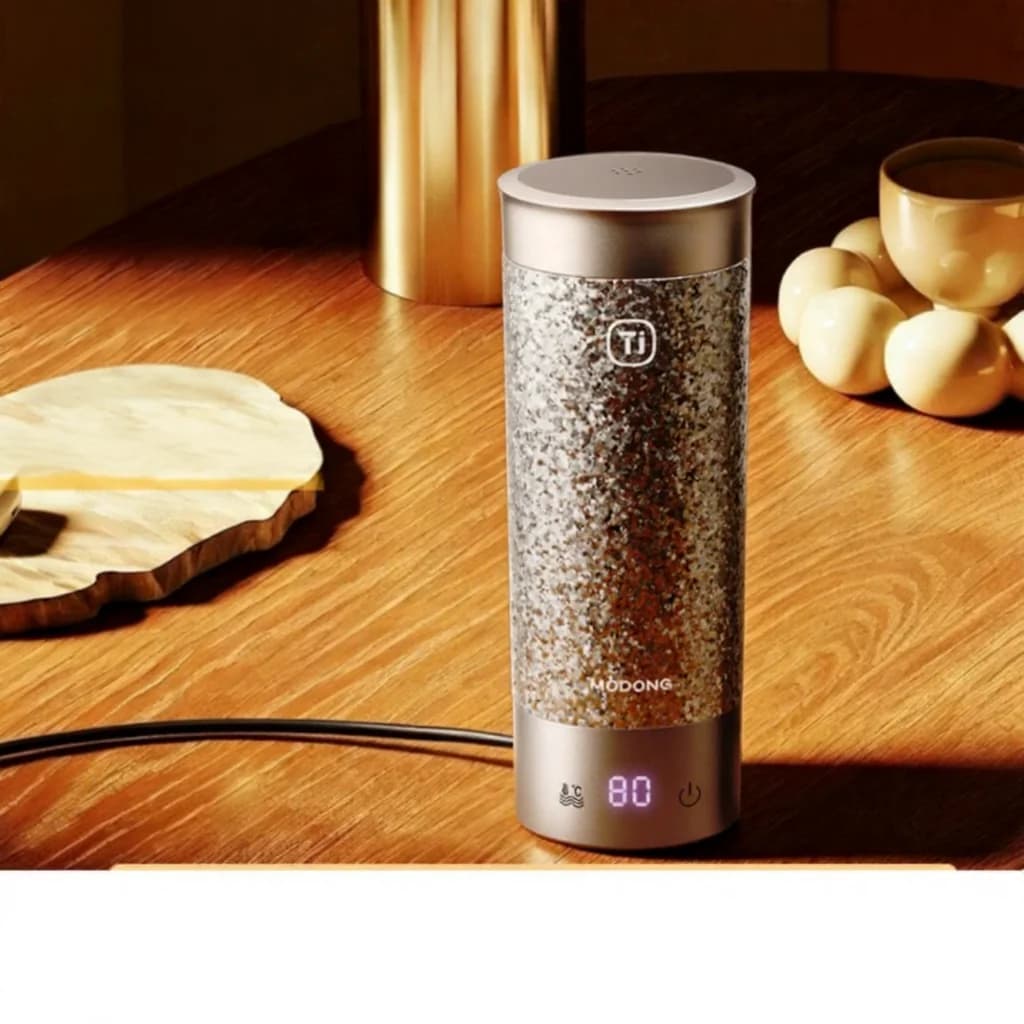 Titāna pārnēsājama elektriskā sildkrūze 350ml dāvanu kastē