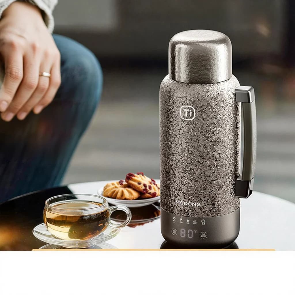 Tīra titāna elektriskā sildkrūze ar siltumizolāciju 1200 ml